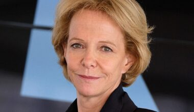 le PS désigne l'ex-ministre Frédérique Bredin, "une femme expérimentée"