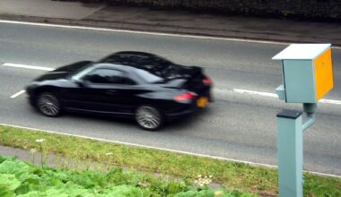 un automobiliste flashé à plus de 300 km/h sur une autoroute, du jamais vu