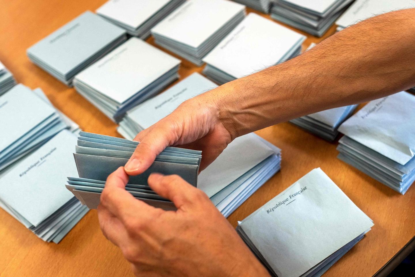 le Conseil constitutionnel valide la réforme du mode de scrutin à Paris, Lyon et Marseille
