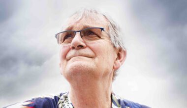 Martin Parr est de retour en 2026, avec une exposition blockbuster au Jeu de Paume