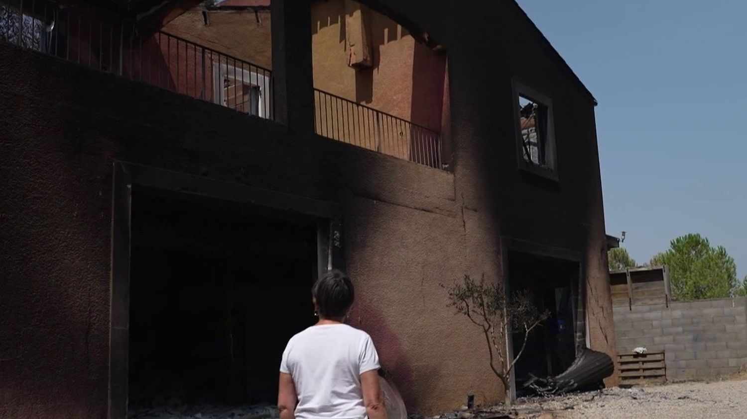 dans l'Aude, les habitants évacués de Coustouge découvrent les dégâts