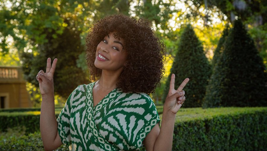 "Je suis hyperfière de jouer ce rôle-là", Aurélie Konaté incarne Sofia dans Nouveau Jour
