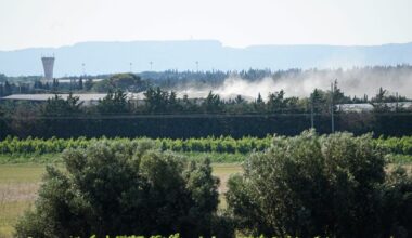Deux communes confinées dans le Gard après l'incendie d'une usine classée Seveso