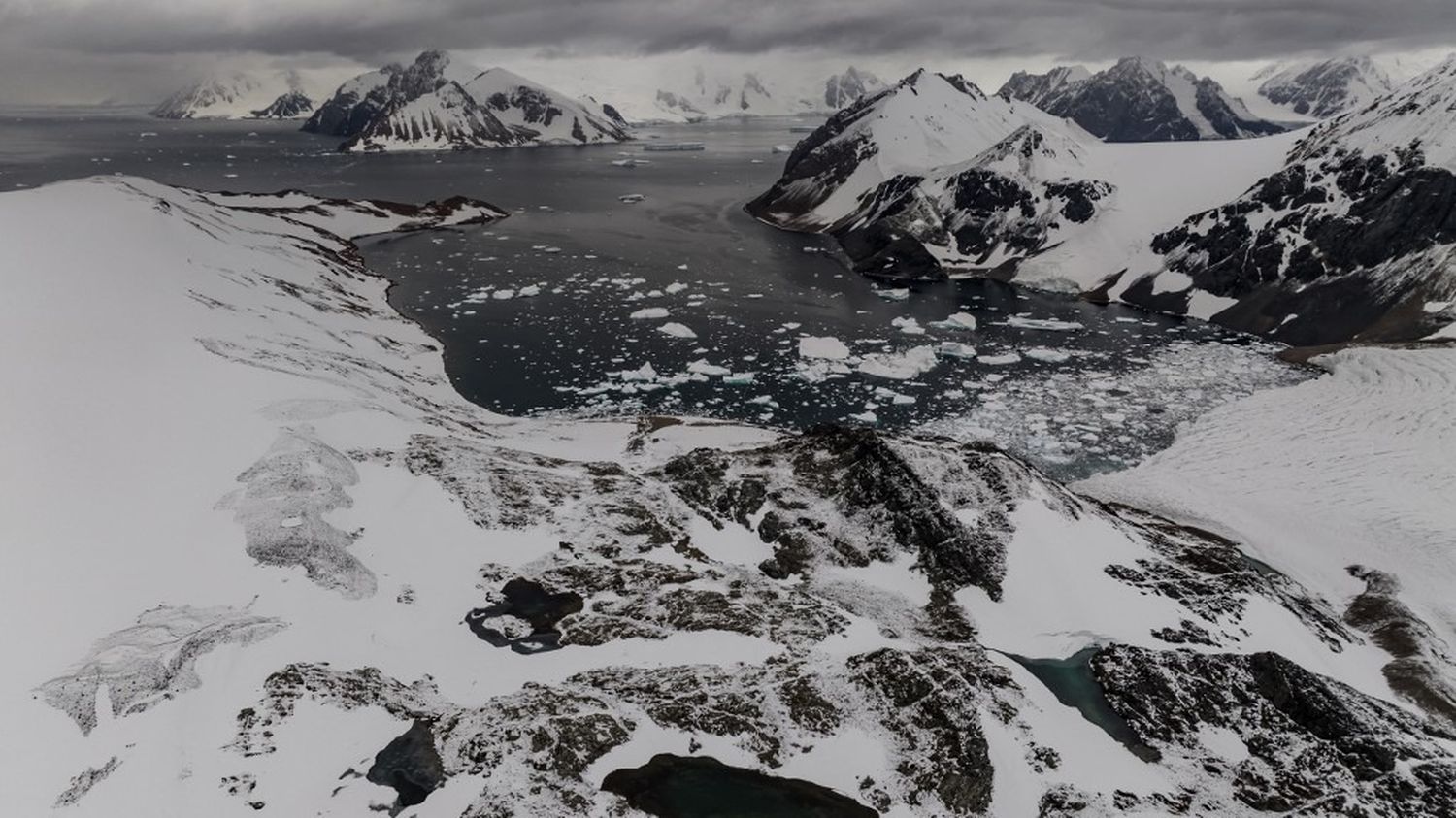 Les restes d'un chercheur britannique disparu en Antarctique il y a plus de six décennies retrouvés