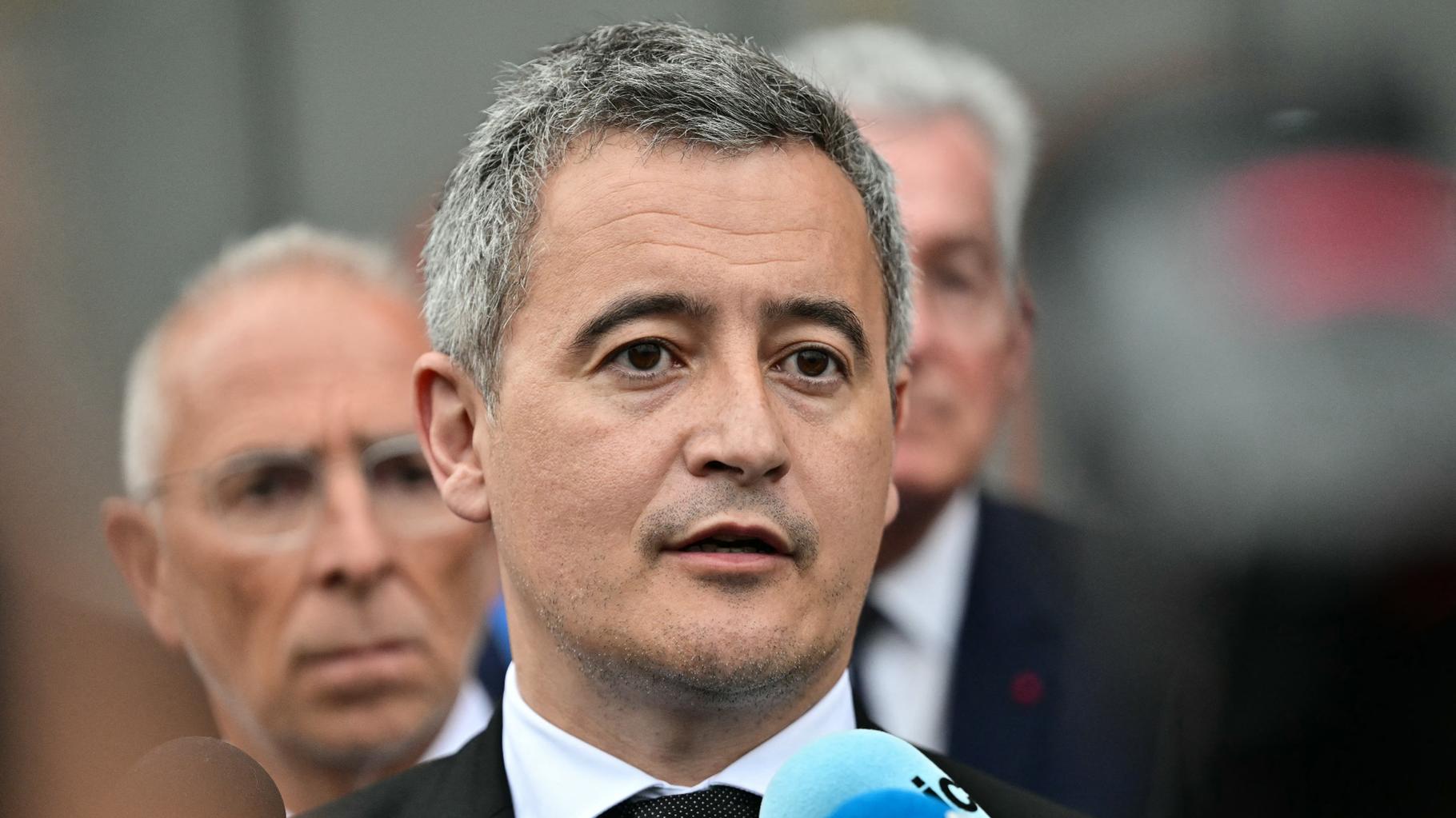 Darmanin repousse cette visite de prison à cause... d’une table de massage