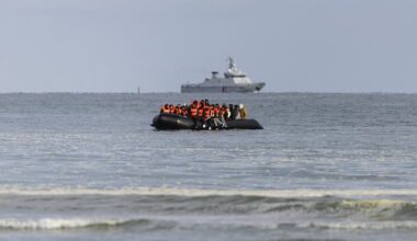 Au moins 20 morts et plusieurs disparus dans un naufrage au large de l’île de Lampedusa, en Italie