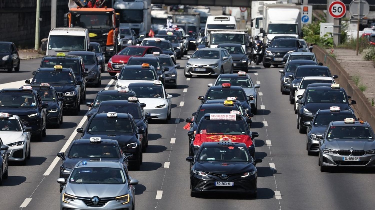 face à un épisode de pollution à l'ozone, la préfecture d'Ile-de-France restreint la circulation dès jeudi