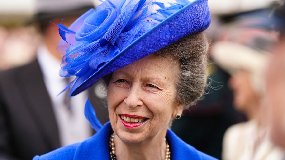 Royaume-Uni: La princesse Anne fête ses 75 ans et ne lève pas le pied