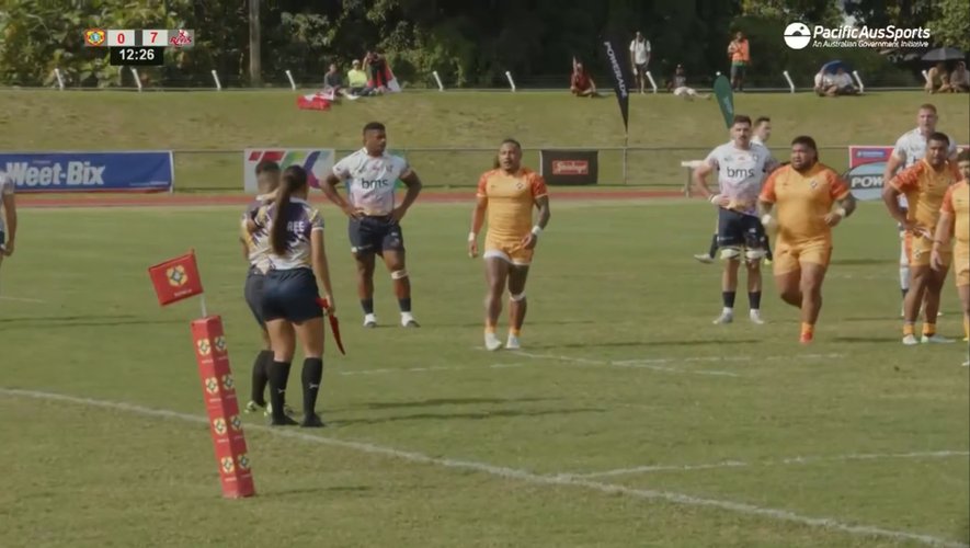Rugby – Tests internationaux : avec la sélection du Tonga, Leva Fifita et Sonatane Takulua battent la province des Queensland Reds en préparation de la Pacific Cup