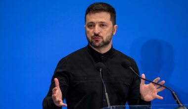 Avant la rencontre Trump-Poutine, Zelensky lance un ultime appel aux États-Unis