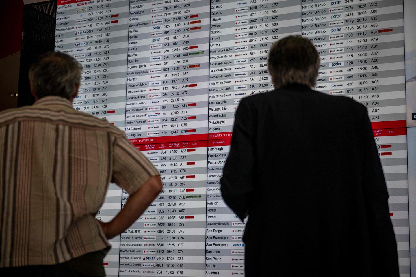 Air Canada annonce la suspension de tous ses vols en raison d’une grève de ses hôtesses et stewards