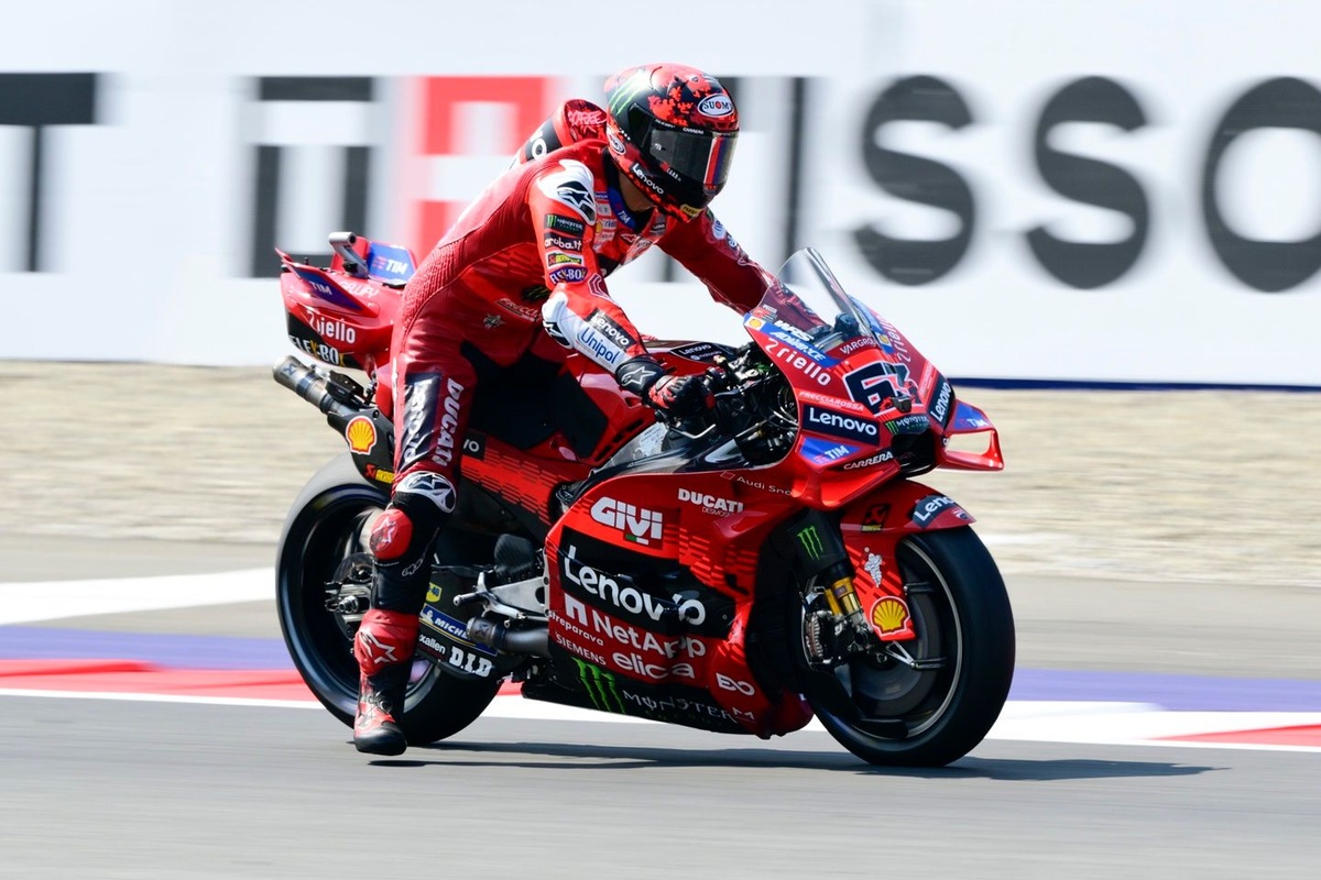 Bagnaia explique ses malheurs par un grip "très bizarre" à l'arrière