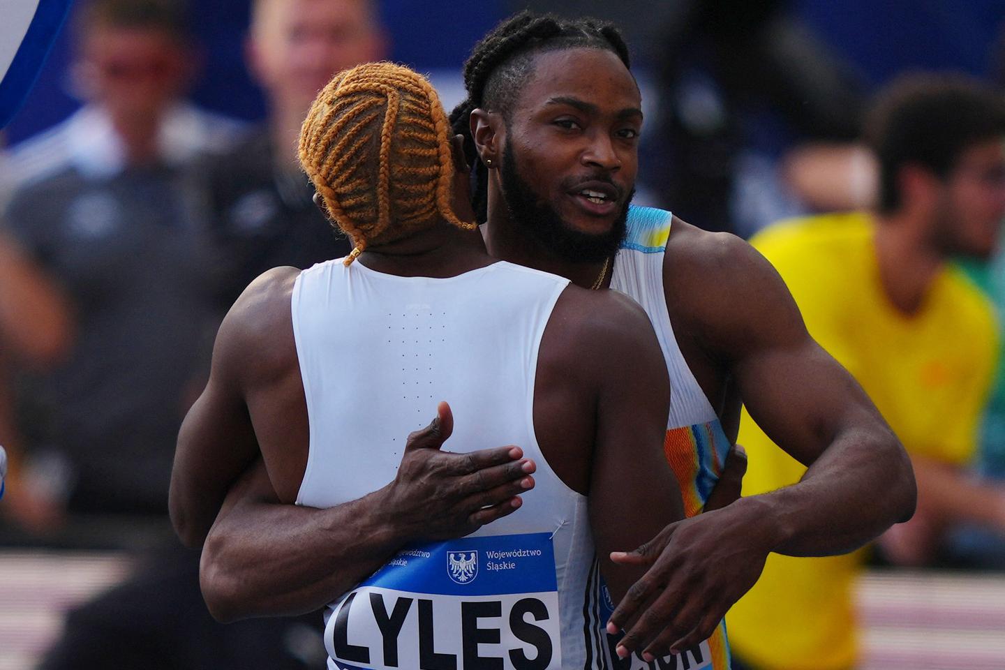 Kishane Thompson prend sa revanche sur le champion olympique Noah Lyles sur 100 m