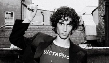 le phénomène Sombr annonce son tout premier album