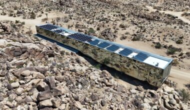 Cette maison “invisible” dans le désert californien est toujours en vente et le prix est étourdissant