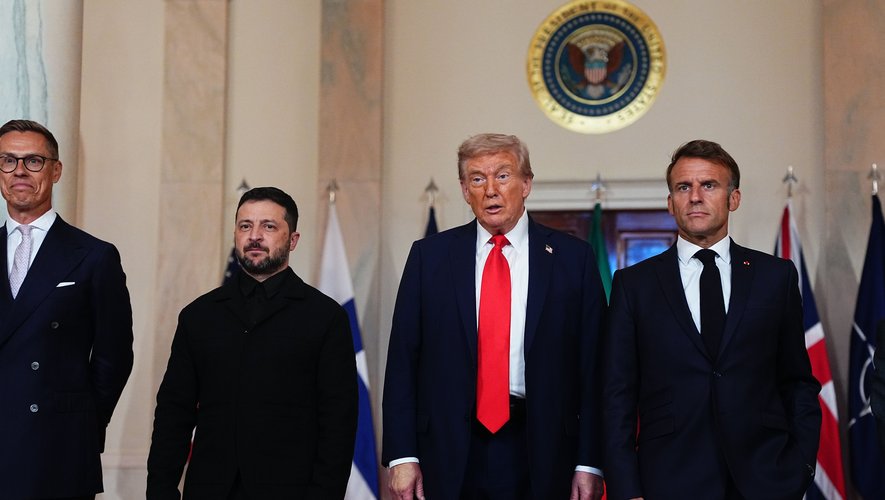 Guerre en Ukraine : Emmanuel Macron estime que la Russie ne "donne aucun signal de vouloir sincèrement la paix" après la réunion Trump-Zelensky