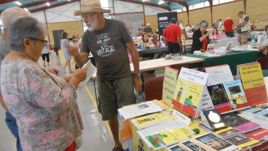 Salon du livre de Monclar-de-Quercy : un hommage aux fondateurs avec auteurs et collectionneurs