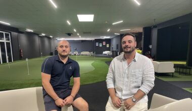 "C’est comme un jeu vidéo où l’on tape dans la balle en buvant un verre" : ce golf indoor veut casser les clichés