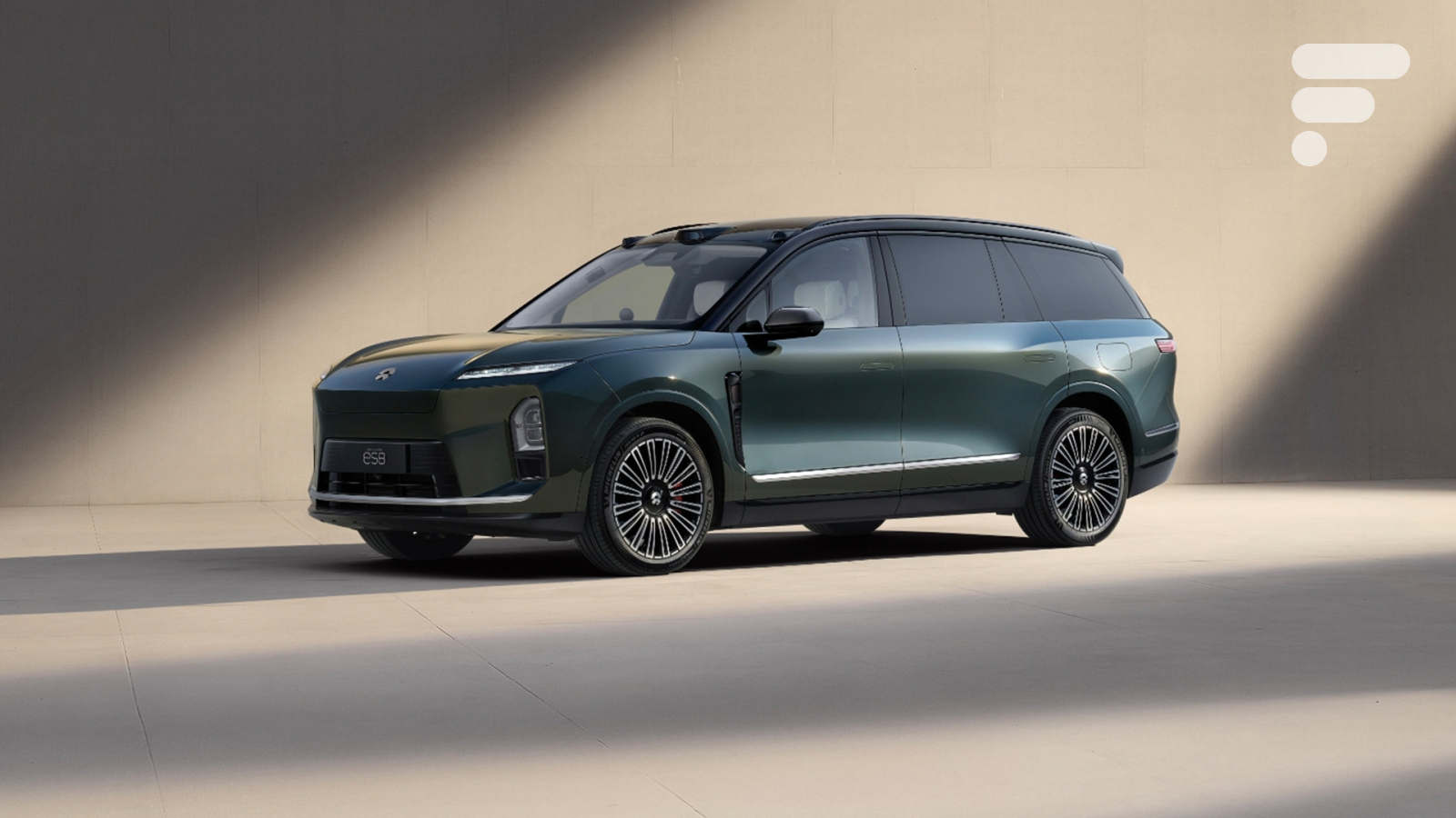 Cette voiture électrique XXL vendue en Europe s’améliore et fait fondre ses prix : voici ce qui change