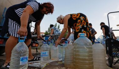 « Tonton Poutine, donnez-nous l’accès à l’eau ! »