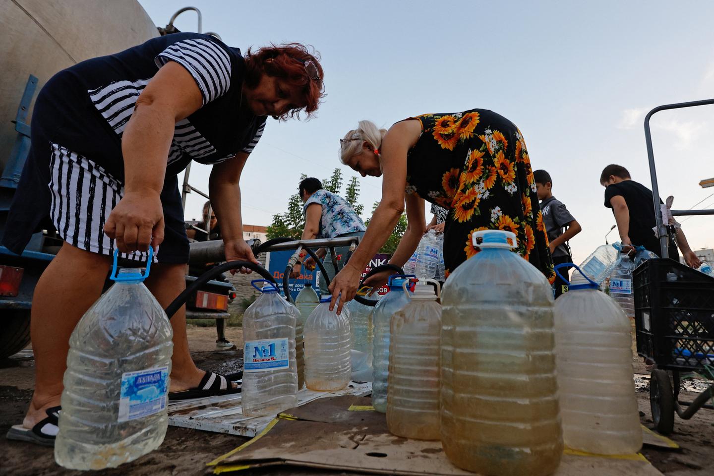 « Tonton Poutine, donnez-nous l’accès à l’eau ! »