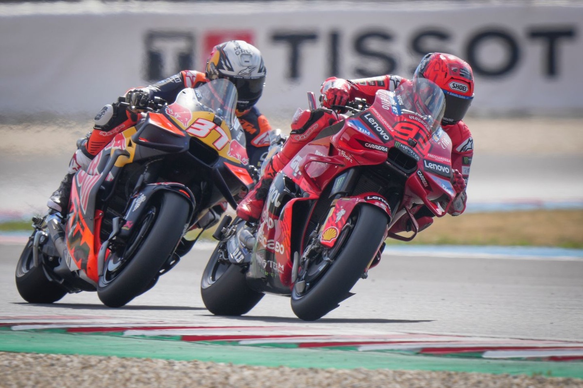 Márquez et Acosta toujours là
