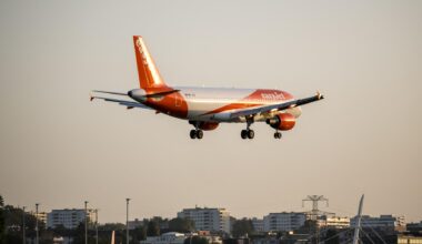 Un vol EasyJet Lyon-Porto forcé de faire demi-tour à cause d’un passager pris de délire