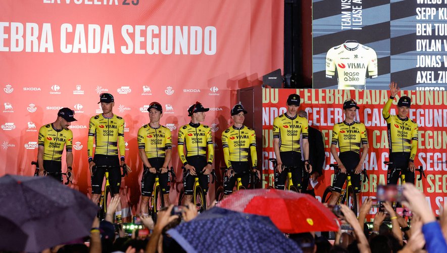 Vol de vélos, abandon d’un coureur : la sale journée des Visma sur la Vuelta au lendemain du succès de Vingegaard