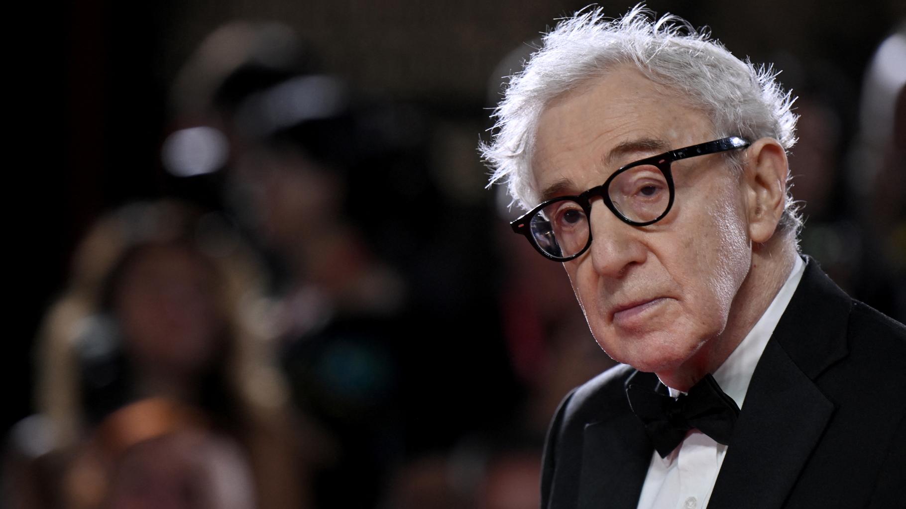 l’Ukraine est furieuse contre Woody Allen pour son apparition à un festival russe