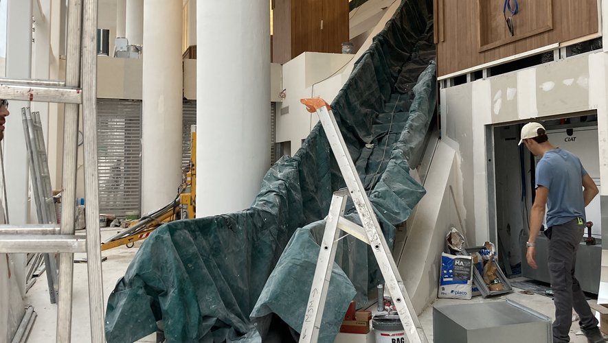 Travaux aux halles : une réunion pour sortir de l’impasse ce mardi avec les étaliers, la mairie et le directeur de la Socri qui ouvre les Galeries Lafayette ?