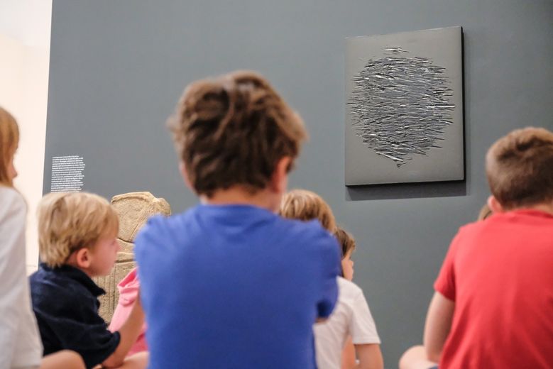 Les petits très attentifs aux explications.