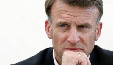 Une nouvelle dissolution après un départ de François Bayrou de Matignon ? L’Élysée entretient l’ambiguïté