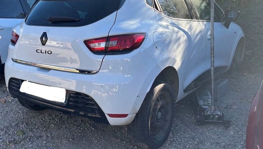 Mécanique sauvage sur un parking à Montpellier : la Clio volée servait à en réparer une autre