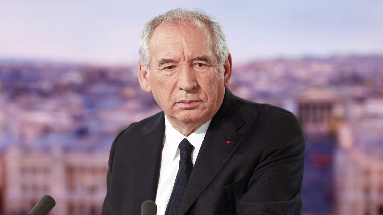 les réactions politiques après l'interview de François Bayrou sur TF1