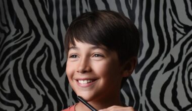 "Vous croyez que moi aussi, je ferai ça un jour ?": à 9 ans, Samuel est le plus jeune artiste à exposer ses dessins à Agen