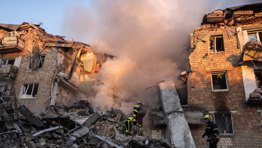 Guerre en Ukraine : après ses frappes meurtrières à Kiev, la Russie reste intéressée par des négociations de paix avec l’Ukraine