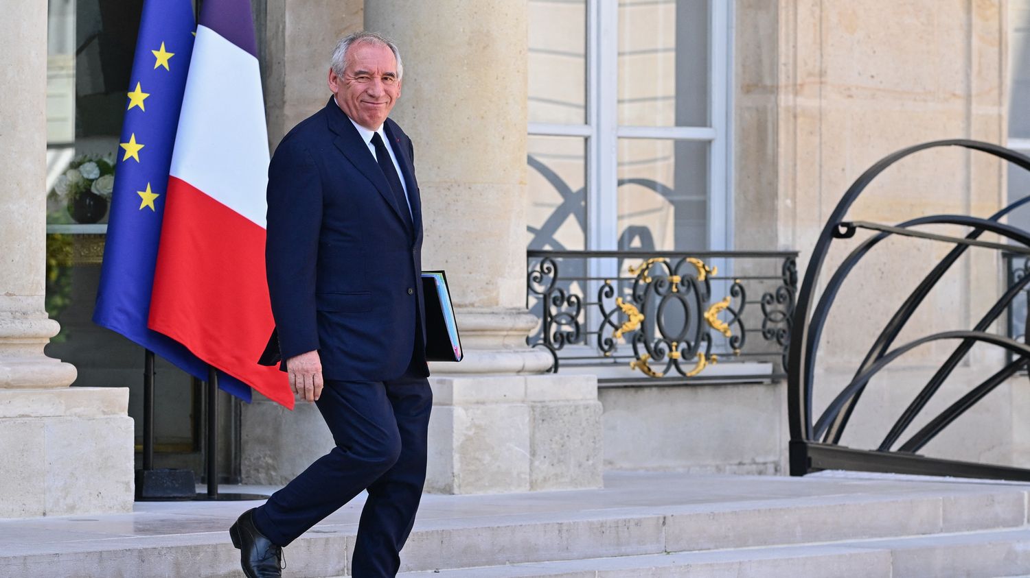 "Terriblement inquiétant", "du mal à comprendre", "voué à l'échec", "coup de poker"... La situation politique française vue par nos voisins européens