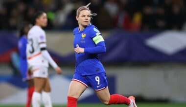 Football : "Il y a eu le coup de fil de trois minutes, point !" La meilleure buteuse de l’histoire des Bleues règle ses comptes avec le sélectionneur