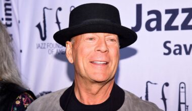 Atteint de démence, l'acteur américain Bruce Willis vit désormais dans une maison médicalisée, annonce sa femme