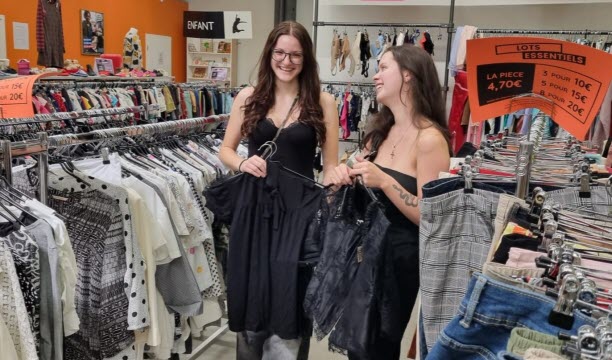 Les friperies, comme ici la boutique Label Fripe de Colmar, sont prisées par les étudiants. Archives Catherine Chenciner