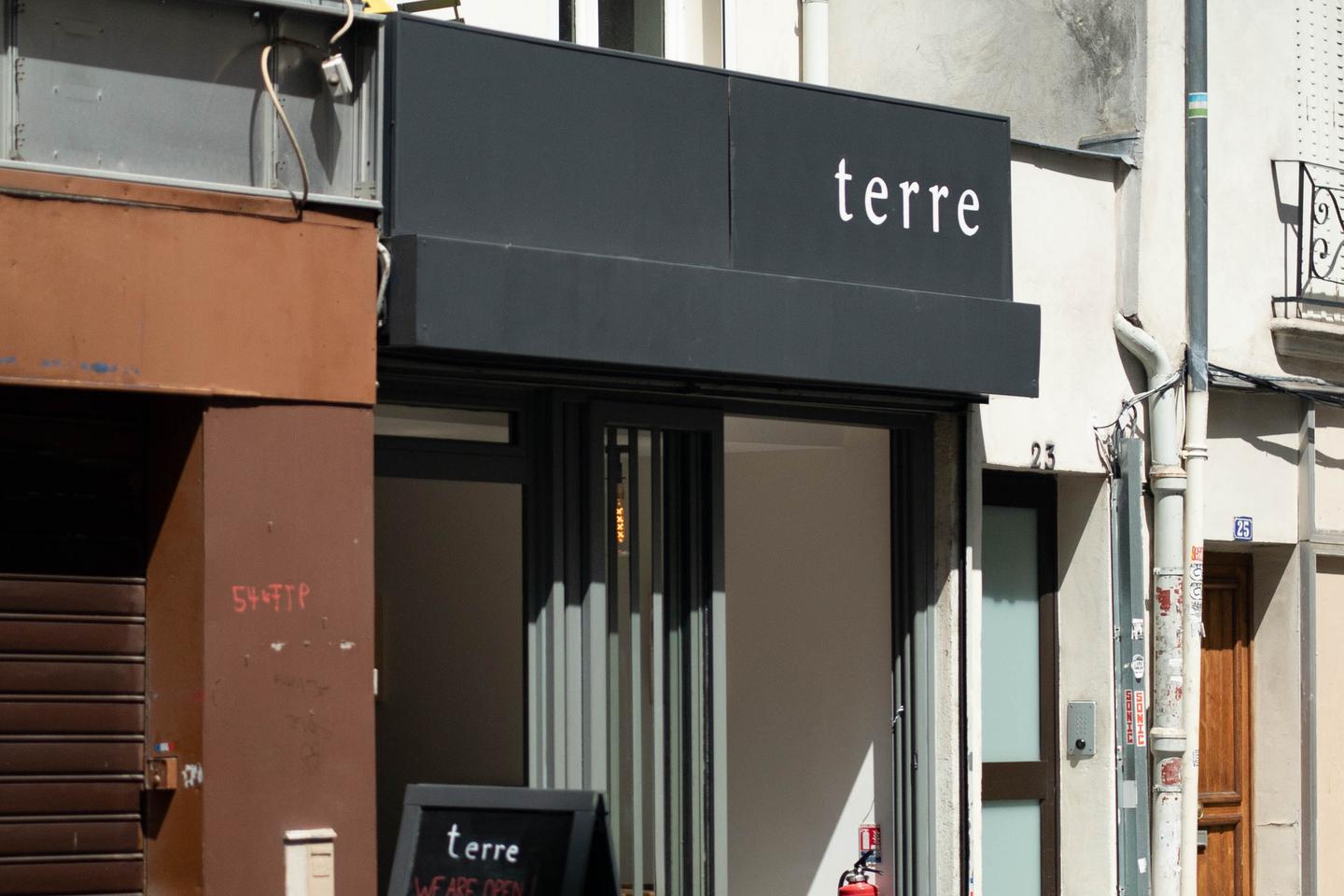 A Paris, la cuisine aux petits oignons du restaurant Terre