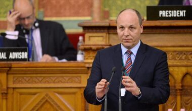 "Un meurtre horrible" : l’ex-président du Parlement ukrainien Andriï Paroubiy a été assassiné en Ukraine