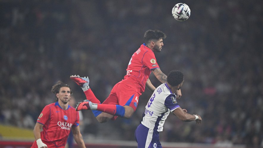 TFC-PSG : « Luis Enrique a eu des mots agréables… Mais je lui ai dit qu’on en avait quand même pris six !", Carles Martinez Novell revient sur la défaite de son équipe