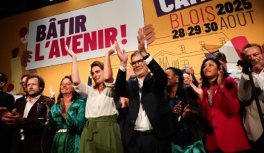 Le PS se dit « prêt à gouverner » et réclame Matignon avec la gauche et les écologistes