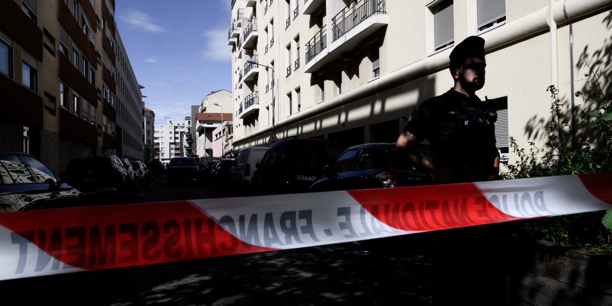 Lyon: une mère et ses deux enfants retrouvés morts dans leur appartement