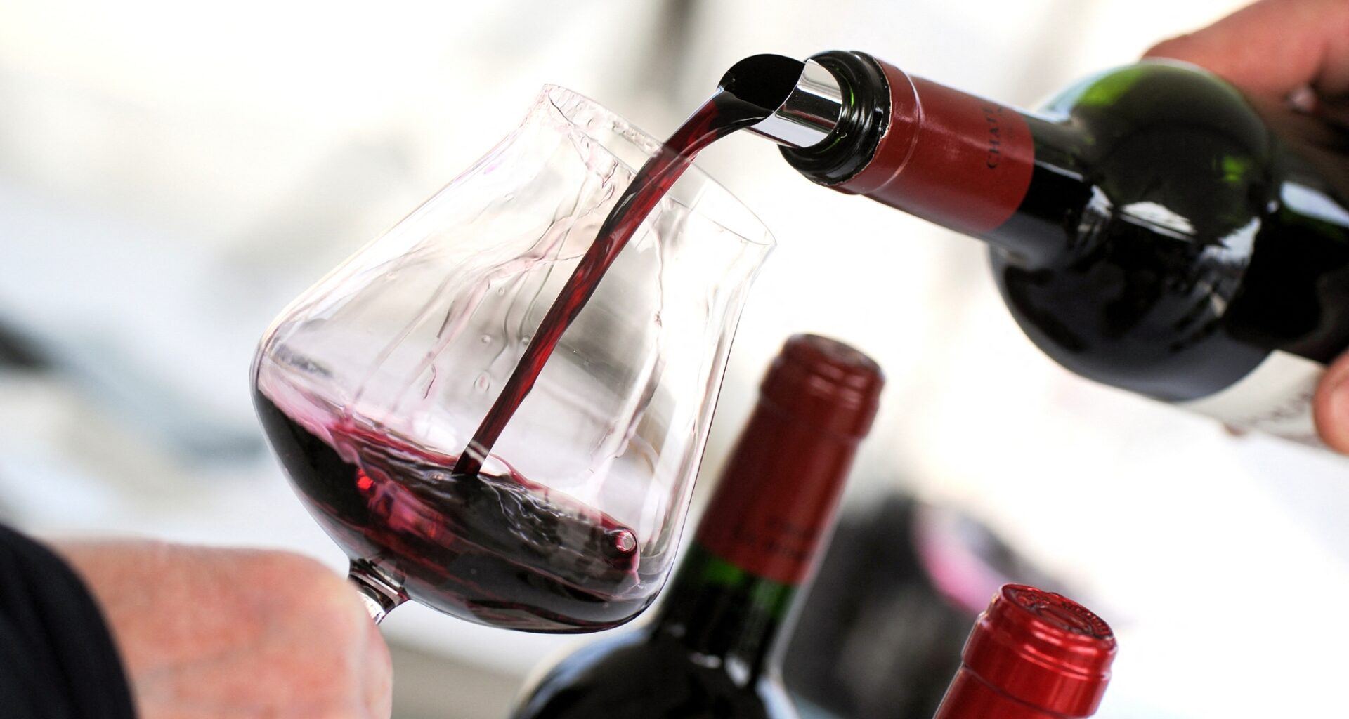 le vin taxé à 15 %, la France va travailler à des "exemptions additionnelles"