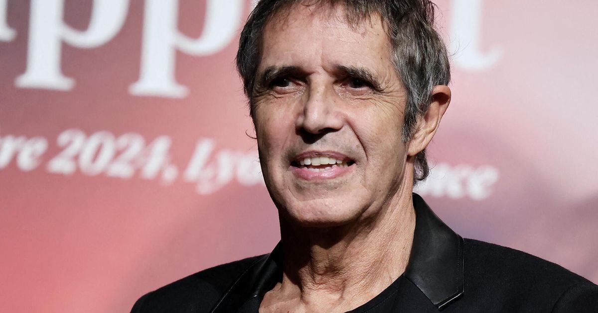 Julien Clerc : Son jeune fils Léonard passionné par un milieu autre que la musique, il s'entoure des meilleurs à Londres où ils habitent