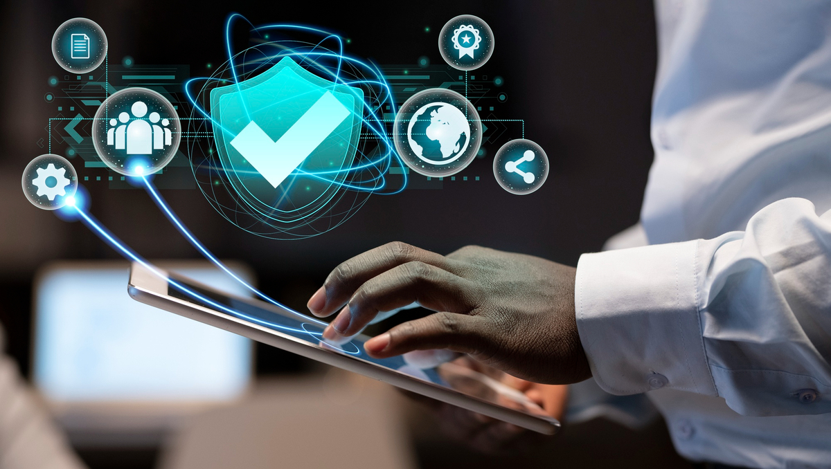 CyberGhost + Antivirus : une alliance efficace pour protéger sa vie numérique