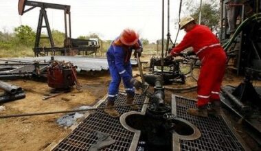 USA: hausse surprise des stocks hebdomadaires de pétrole (+3 millions de barils)