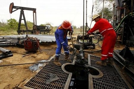 USA: hausse surprise des stocks hebdomadaires de pétrole (+3 millions de barils)